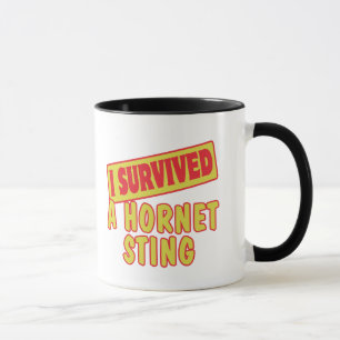 ICH ÜBERLEBTE EINEN HORNETSTING TASSE