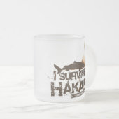 Ich überlebte Hákarl Tasse (VorderseiteRechts)