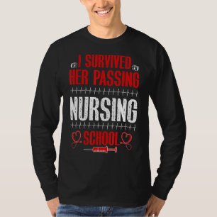 Ich überlebte ihr Abitur der Krankenschwester Grad T-Shirt