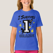Ich überlebte Mädchen der 1. Klasse T-Shirt (Vorderseite)