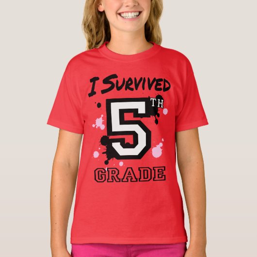 Ich überlebte Mädchen der 5. Klasse T-Shirt (Vorderseite)