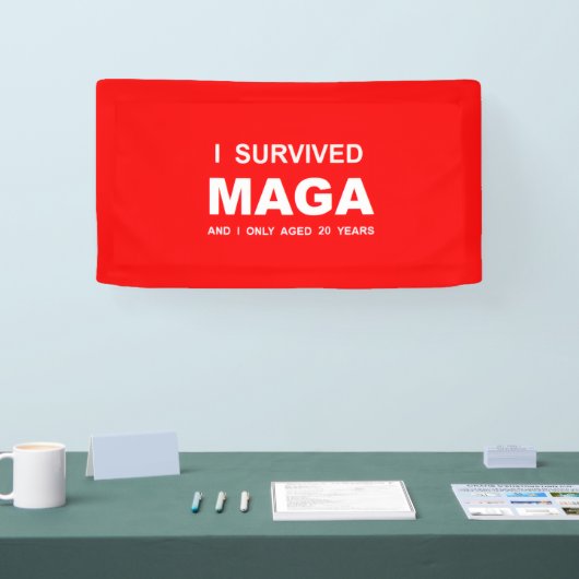 Ich überlebte MAGA Banner (Messe)