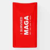 Ich überlebte MAGA Banner (Vertikal)