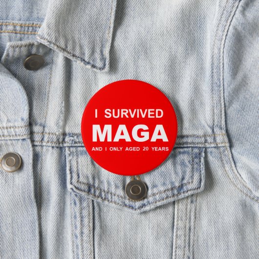 Ich überlebte MAGA Button (Beispiel)
