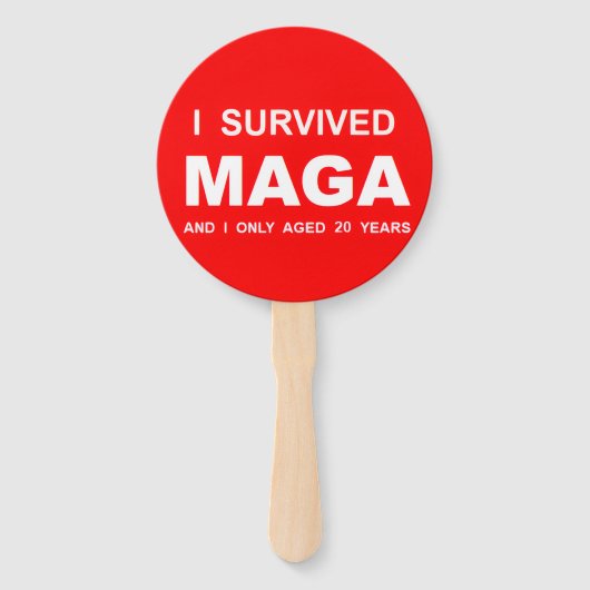 Ich überlebte MAGA Fächer (Vorderseite)