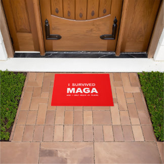 Ich überlebte MAGA Fußmatte