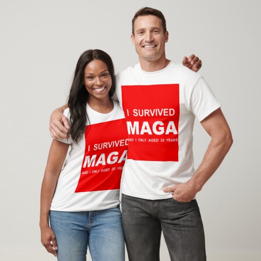 Ich überlebte MAGA T-Shirt (Unisex)