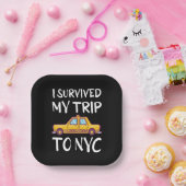 Ich überlebte meine Reise zum NYC Pappteller (Party)