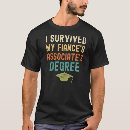 Ich überlebte meinen Verlobte als Associate-Doktor T-Shirt (Vorderseite)