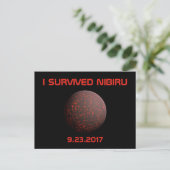 Ich überlebte Nibiru Postkarte (Stehend Vorderseite)