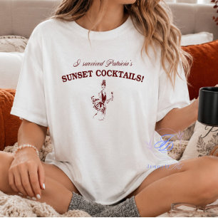Ich überlebte Patricias Sunset Cocktails Lustiger Tri-Blend Shirt