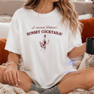 Ich überlebte Patricias Sunset Cocktails Lustiger Tri-Blend Shirt