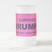 Ich überlebte tRUMP Mattglas Bierglas (Mittel)