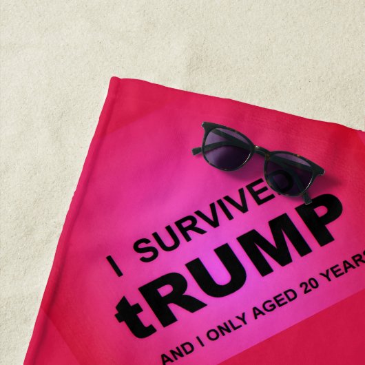 Ich überlebte tRUMP Strandtuch (Beispiel)