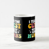 Ich unterrichte die Niedlichsten winzigen Menschen Kaffeetasse (Mittel)