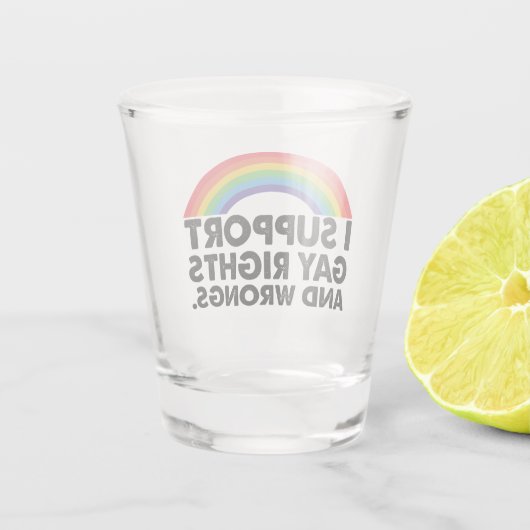 Ich unterstütze homosexuelle Rechte und Homosexuel Schnapsglas (Rückseite)
