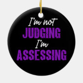 Ich urteile nicht, dass ich mich beurteile, lustig keramik ornament (Hinten)