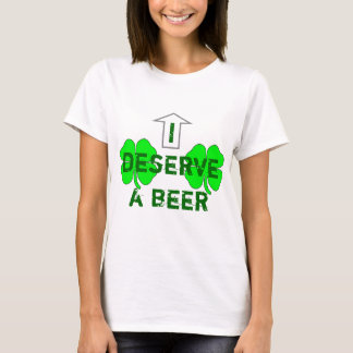 Ich verdiene ein Bier T-Shirt