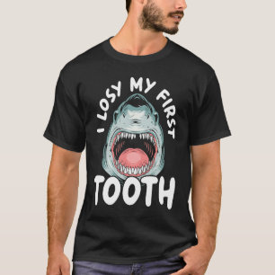 Ich verlor meinen ersten Zahn Hai Tierliebhaber Me T-Shirt