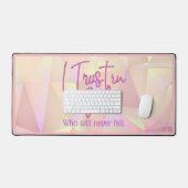 Ich vertraue auf gottrosa Funkelnd Hintergrund Schreibtischunterlage (Tastatur & Maus)