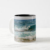 Ich wäre eher am Strand, in den Ozeanwellen Zweifarbige Tasse (Vorderseite Links)