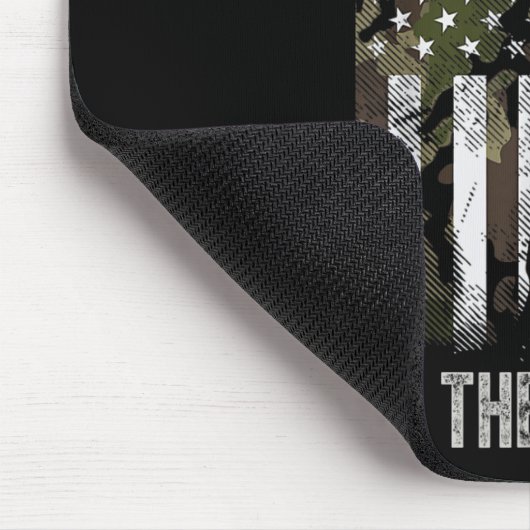 Ich wäre eher im Wald, der Camouflage der Jagd auf Mousepad (Ecke)