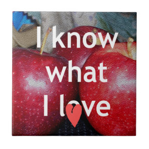 "Ich weiß, was ich liebe" – Apfel-Themendesign Fliese