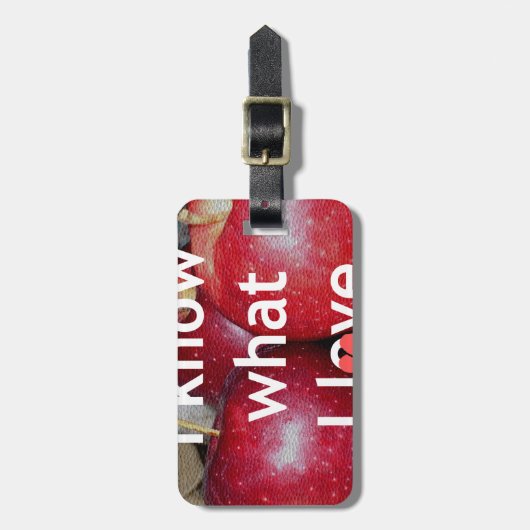 "Ich weiß, was ich Liebe" - Design mit Apple-Thema Gepäckanhänger (Vorderseite vertikal)