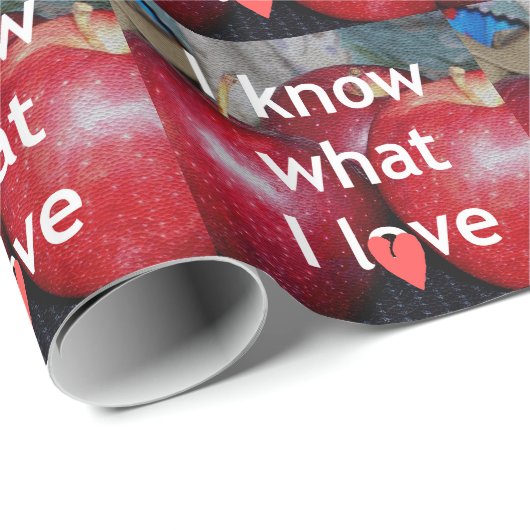 "Ich weiß, was ich Liebe" - Design mit Apple-Thema Geschenkpapier (Rolleneckpunkt)