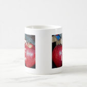 "Ich weiß, was ich Liebe" - Design mit Apple-Thema Kaffeetasse (Mittel)