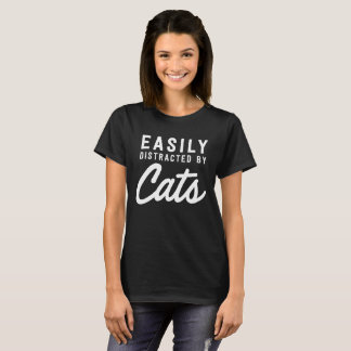 Ich werde leicht durch Katzen-T - Shirt abgelenkt