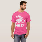 Ich werde mich auf dem Felsen auf dem sonnigen Fel T-Shirt (Vorne ganz)