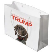 Ich werde nie auf Donald Trump herumhüpfen! Große Geschenktüte (Rückseite Schrägansicht)