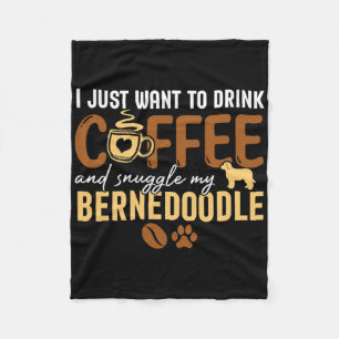 Ich Wollte nur, Kaffee zu trinken und meinen Berne Fleecedecke