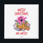 Ich wünsche dir ein gesundes Weihnachten Magnet<br><div class="desc">Sieht so aus, als ob Mr. Messy seinen Weg in die Weihnachtsgeschenke gefunden hat und einen riesigen Haufen Unsinn und Schutt gemacht hat. Das Verpackungspapier ist zerrissen, das Band wird rückgängig gemacht und die Kartons sind aufgerissen. Aber wenigstens ist Mr. Messy glücklich! Wenn Sie ein Kind haben, das die kleine...</div>