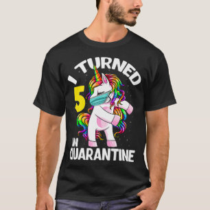 Ich wurde 5 in Quarantäne Flossing Einhorn 5. Gebu T-Shirt