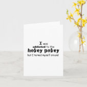 Ich wurde dem Hokey Pokey Typografy Zitat zugeschr Karte (Gelbe Blume)