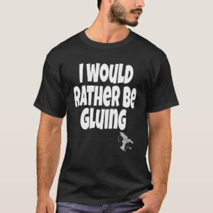 Ich würde eher die Knetmaschine der Königin kleben T-Shirt