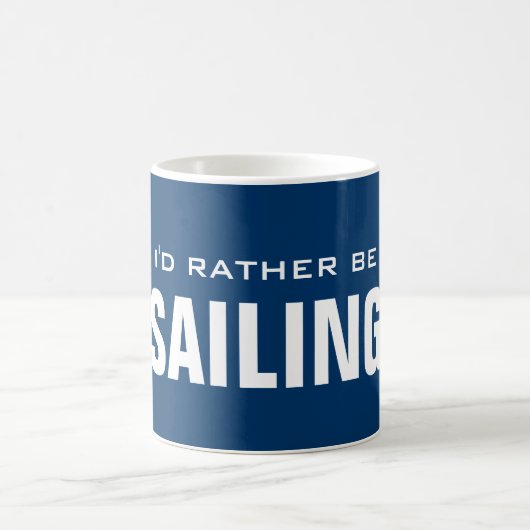 Ich würde vielmehr Tasse mit Segelbootentwurf (Mittel)