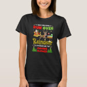 Ich wurde von Rentiers Weihnachtsfunny Oma überfah T-Shirt (Vorderseite)