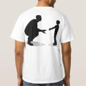 Ich zahle Kindergeld, dennoch… T-Shirt (Rückseite)