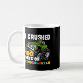 Ich zerbrach 100 Tage Kindergartenspinnmädchen und Kaffeetasse (Links)