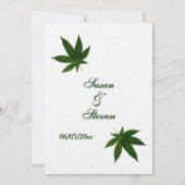 Iconic Green Leaf on White Wedding Einladung (Rückseite)