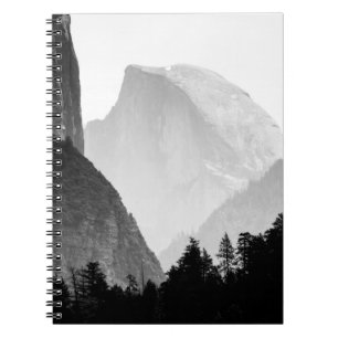 Iconic Halb Dome Rock Face   Yosemite Valley Notizblock