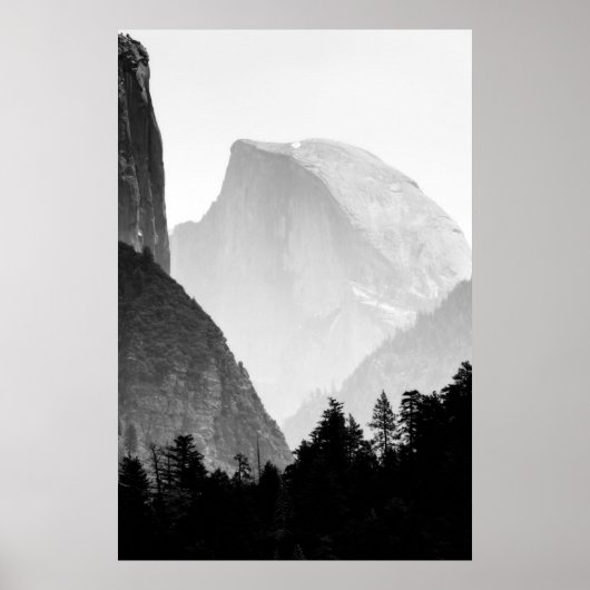 Iconic Halb Dome Rock Face | Yosemite Valley Poster (Vorne)