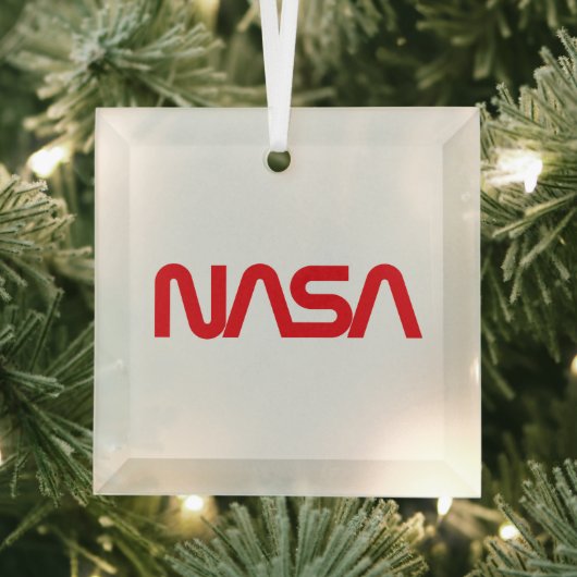Iconic NASA Circa Rocket White Glass Holiday Ornament Aus Glas (Insitu)