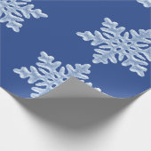 Icy Blue Frozen Winter Frostige Schneeflocken Weih Geschenkpapier (Ecke)