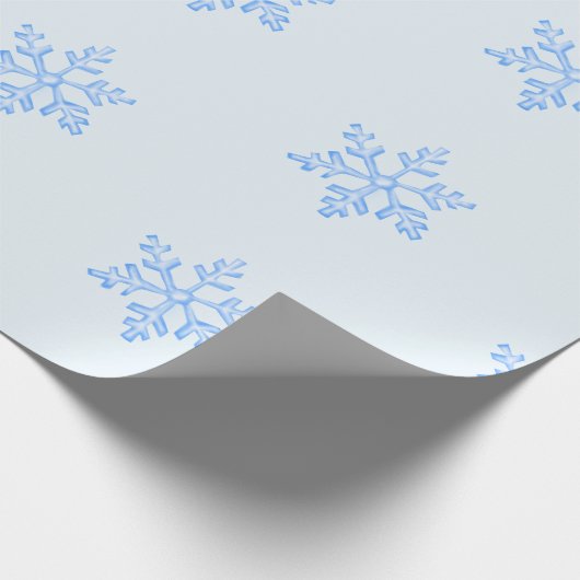 Icy Blue Snowflake Pattern on Pale Blue Background Geschenkpapier (Ecke)