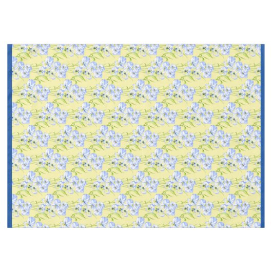 Icy Blue Stiefmütterchen auf einem Tablecloth Tischdecke (Vorderseite (Horizontal))