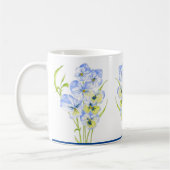 Icy Blue Stiefmütterchen auf einer klassischen Tas Kaffeetasse (Links)